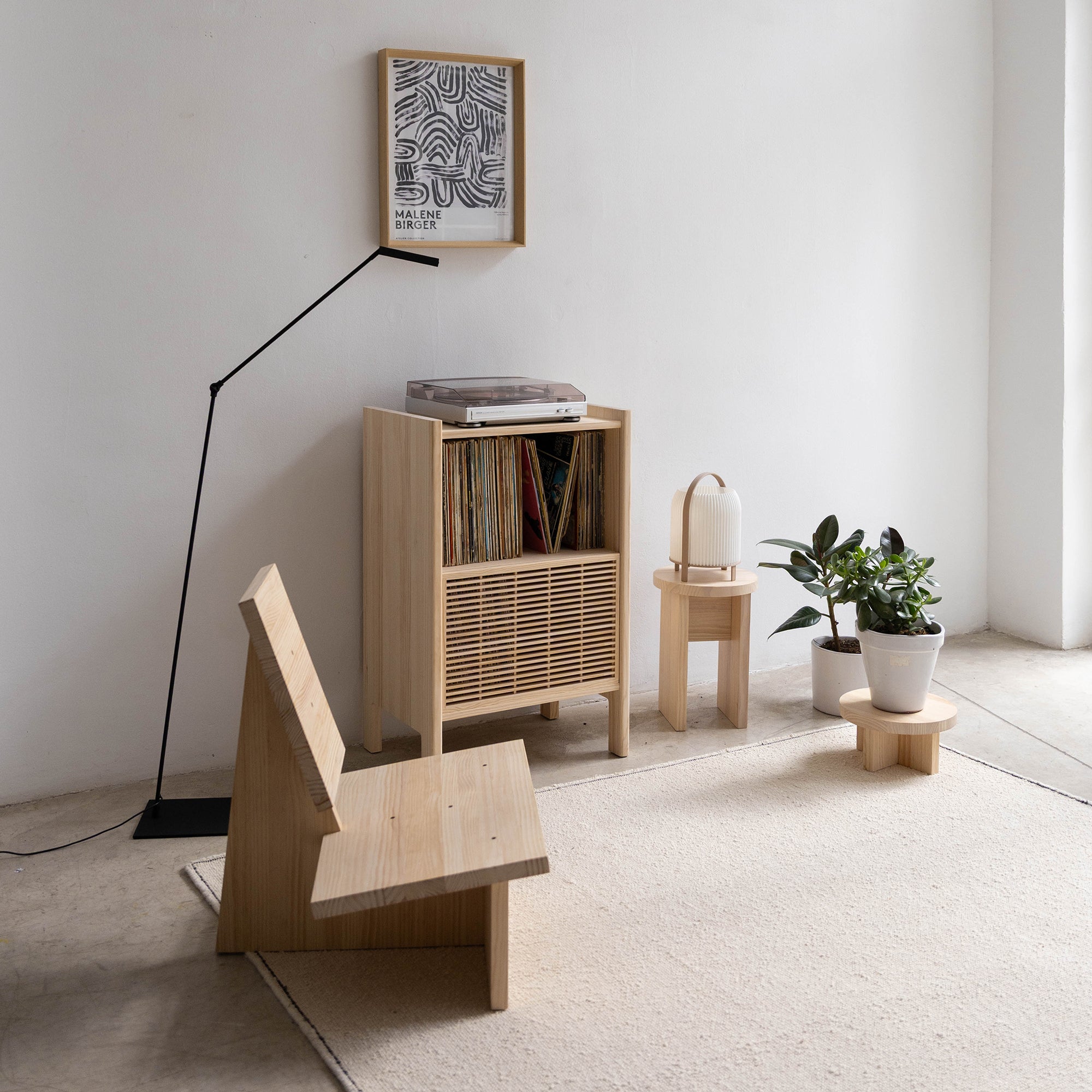Aparador Baster de madera maciza para vinilos 1 puerta 59 cm