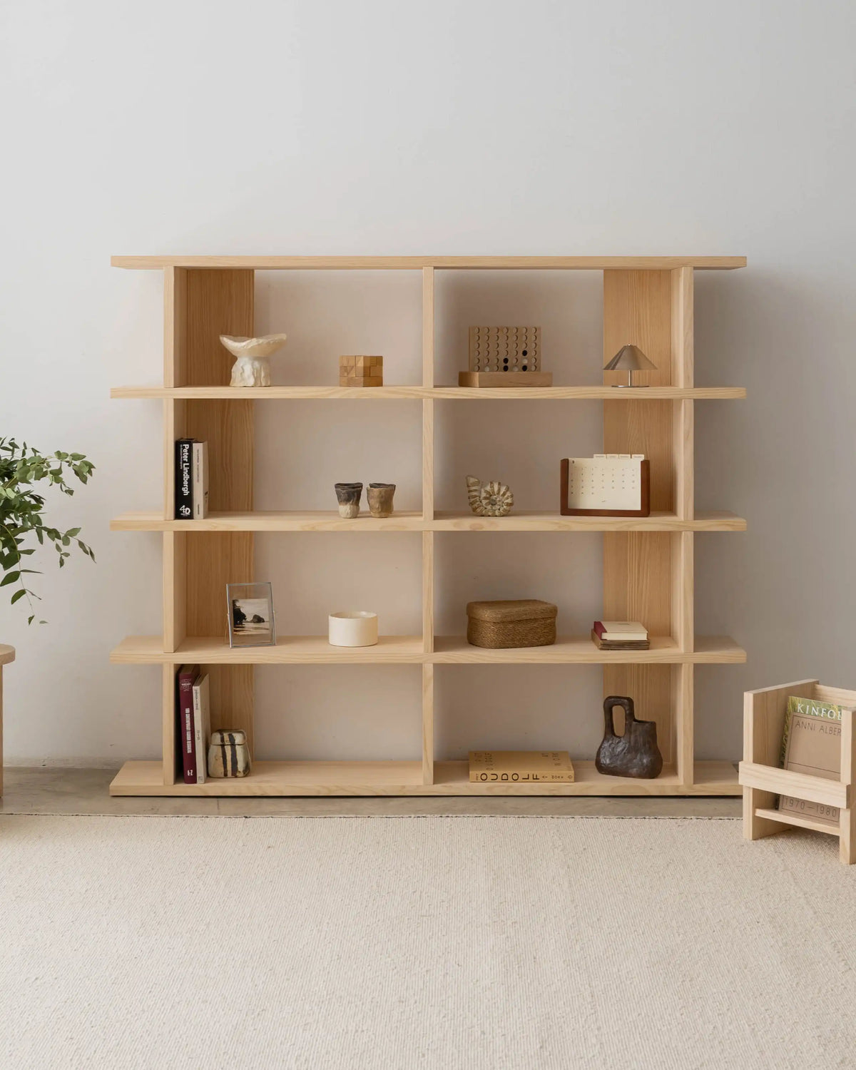 Montgó Bücherregal aus Massivholz 180 x 152,6 cm