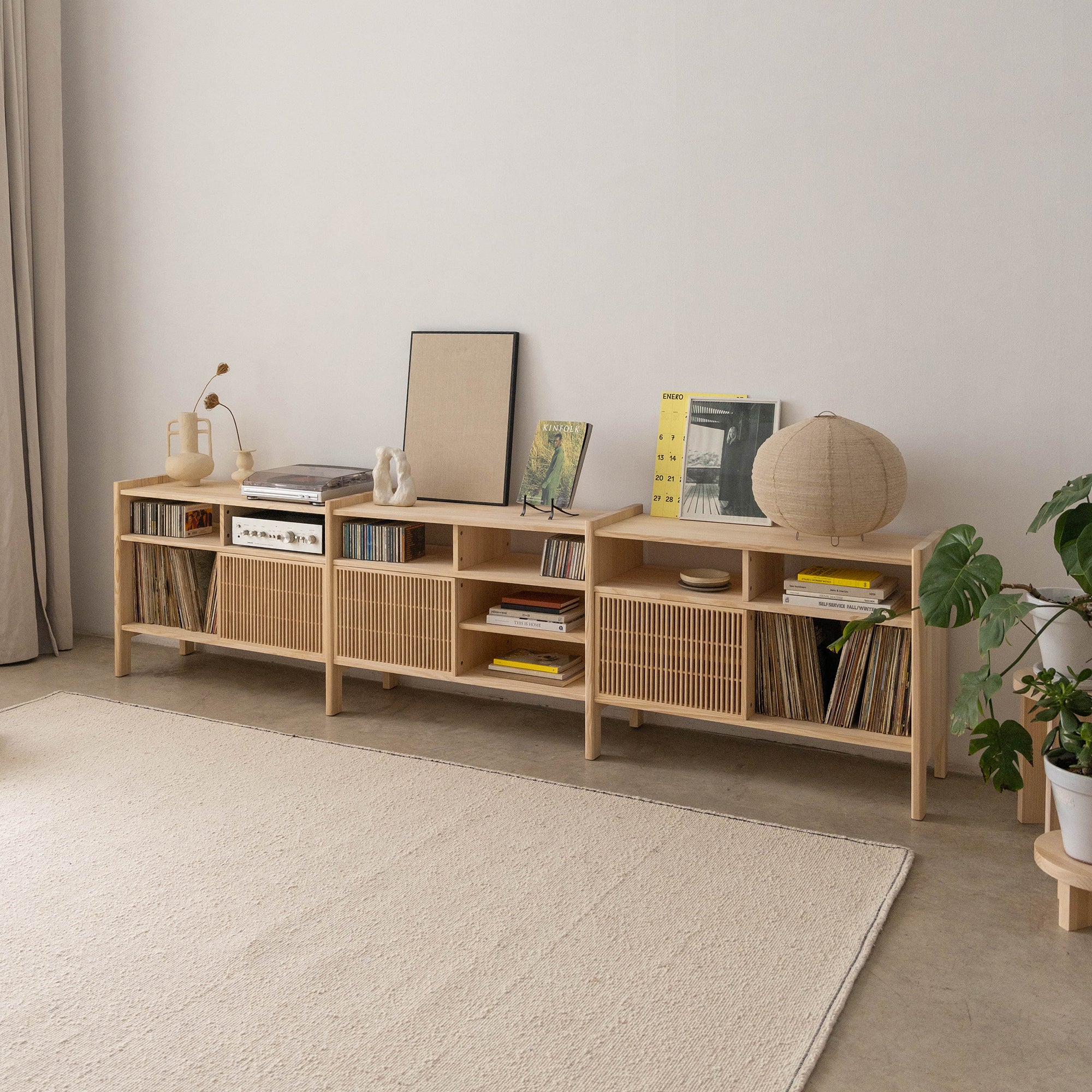 Mesquida Großes Sideboard aus Massivholz für Vinyls 3 Türen 301 cm