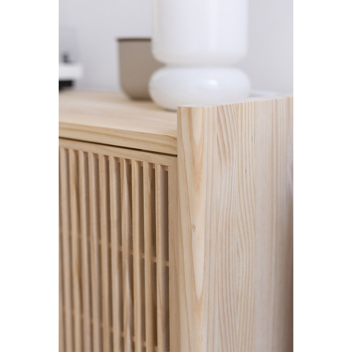 Kleines Mendia-TV-Möbel aus Massivholz für vinyls 1 Türen 102,2 cm