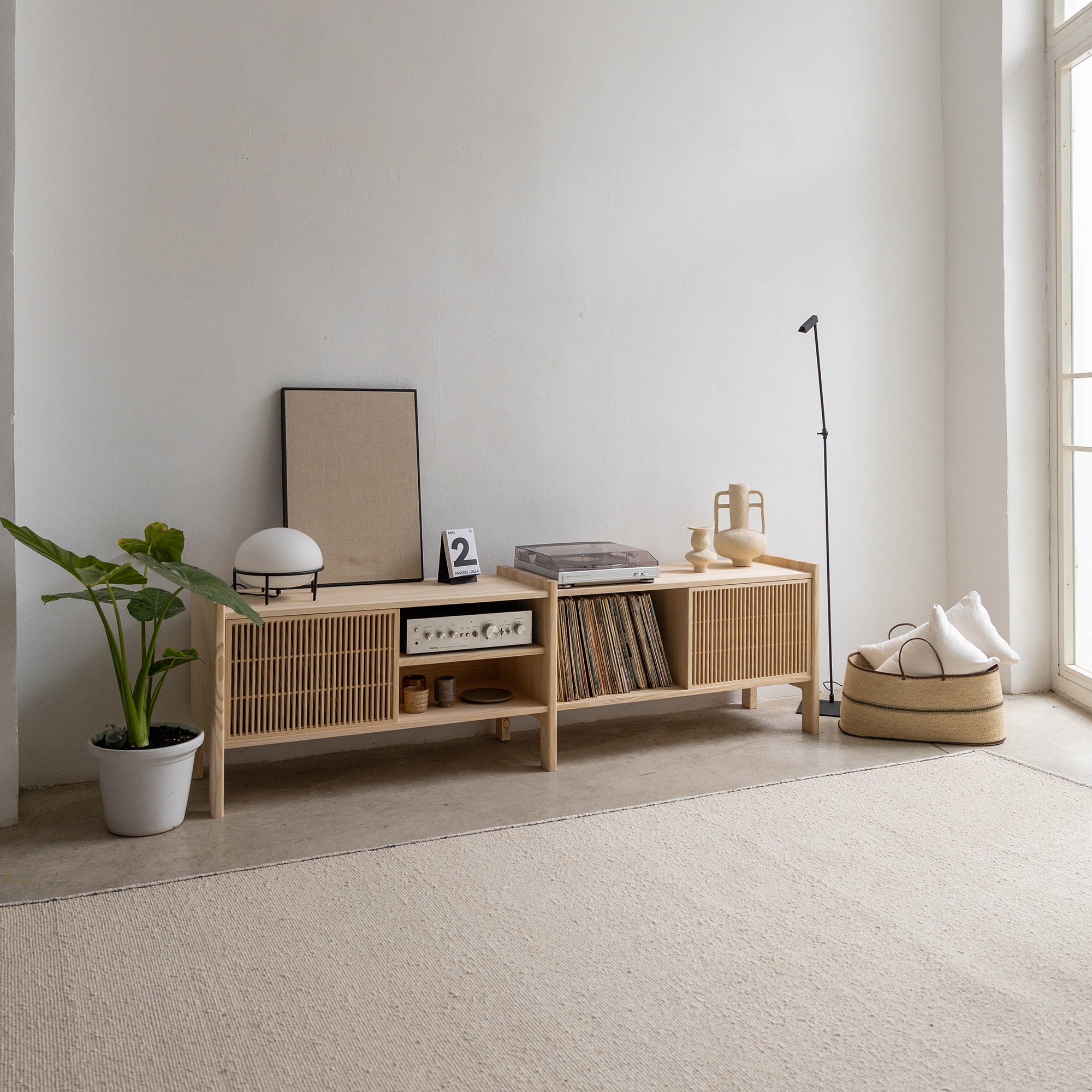 Medium Mendia TV furniture in solid wood for vinyl records 2 doors 201 cm