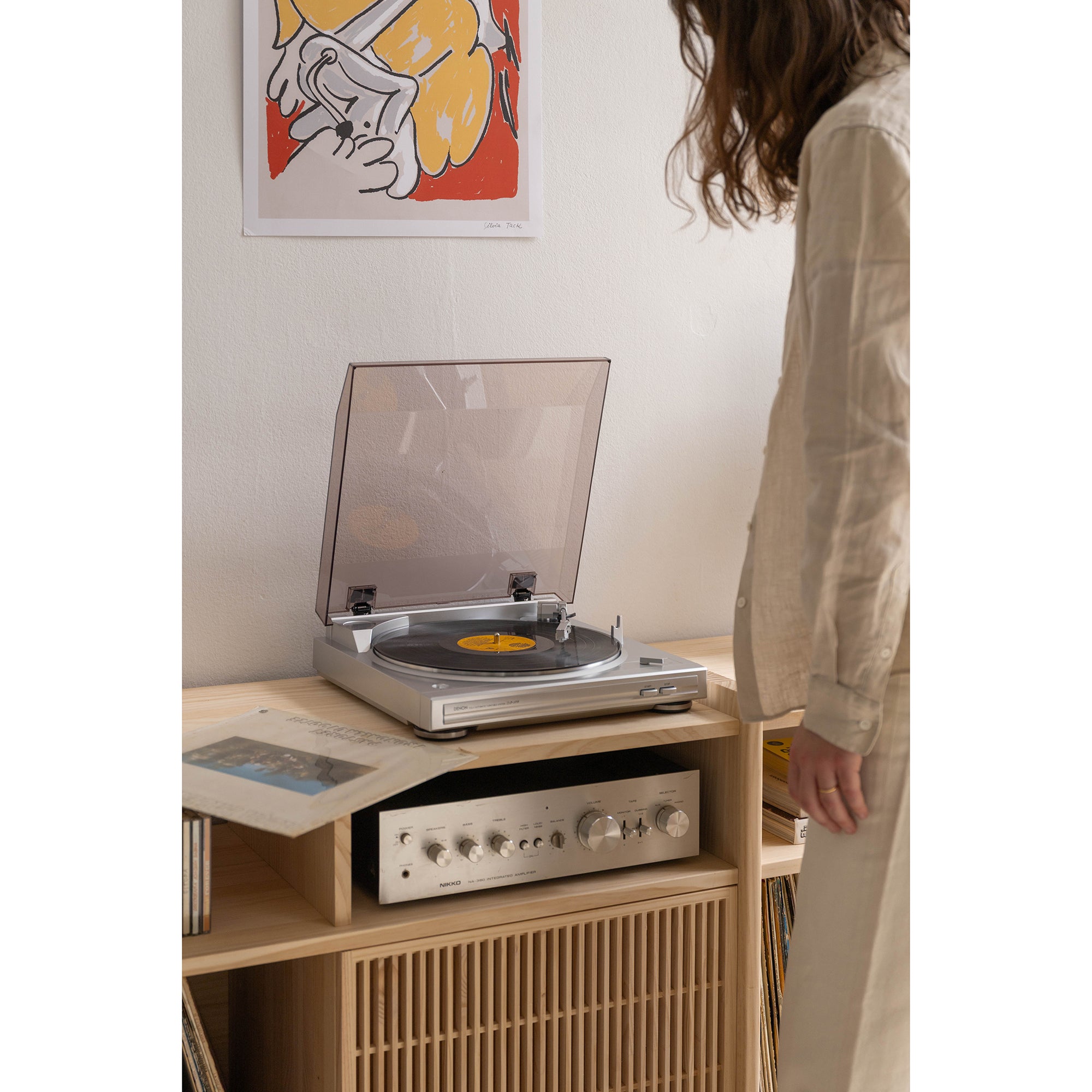 Mesquida medium sideboard in solid wood for vinyl records 2 doors 201 cm