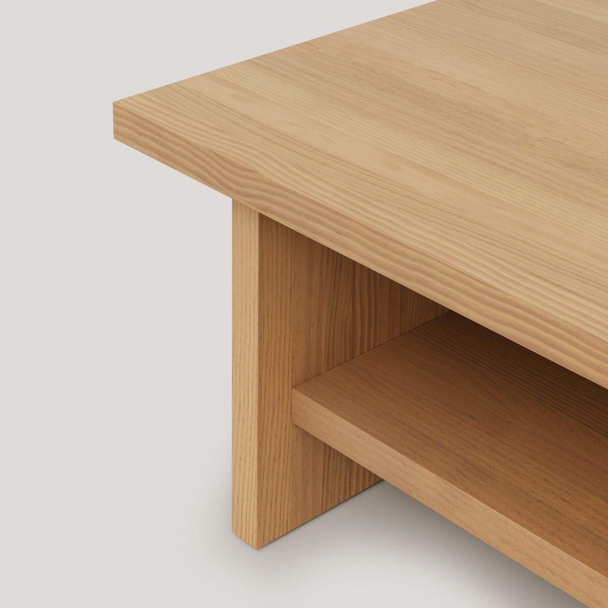 Oak color varnished