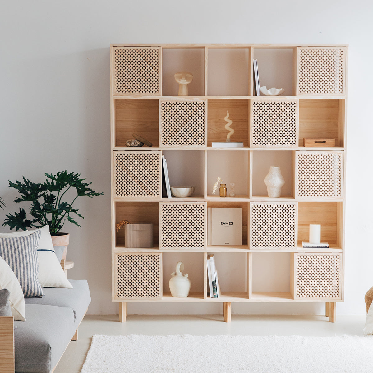 Bookcase Blava of pine with 5 or 10 doors 160 cm