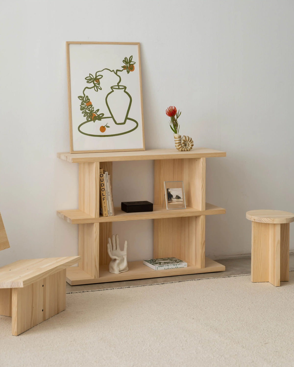 Castell Bücherregal aus Massivholz 106,5 x 77,8 cm