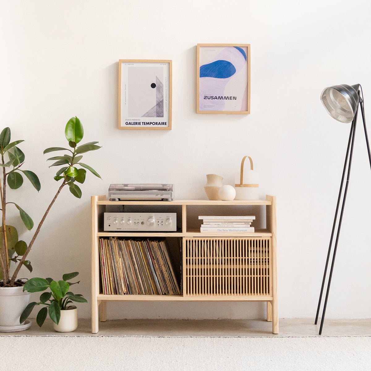 Mesquida kleines Sideboard aus Massivholz 102,2 x 75 cm