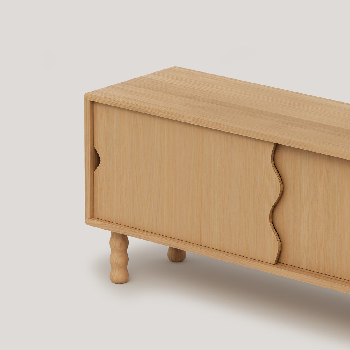 Oak color varnished