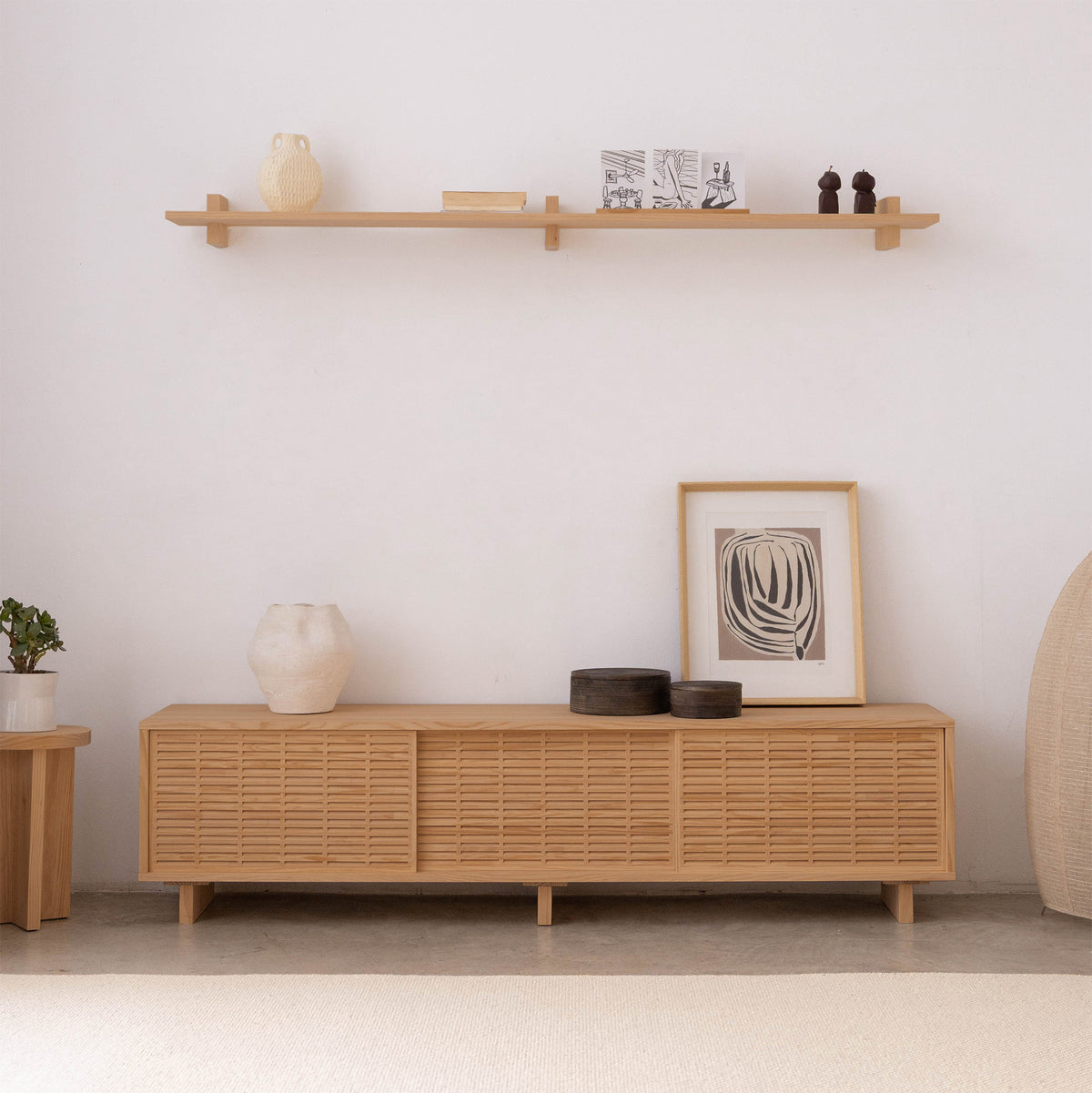 Oak color varnished