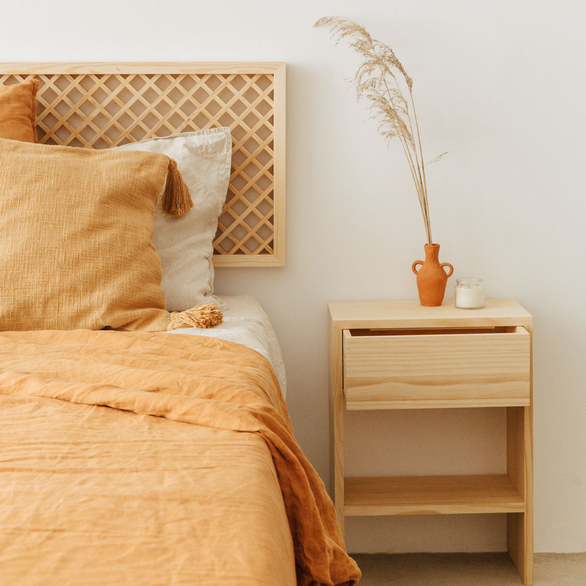 Bedside table Tabarca pine 40 cm wide