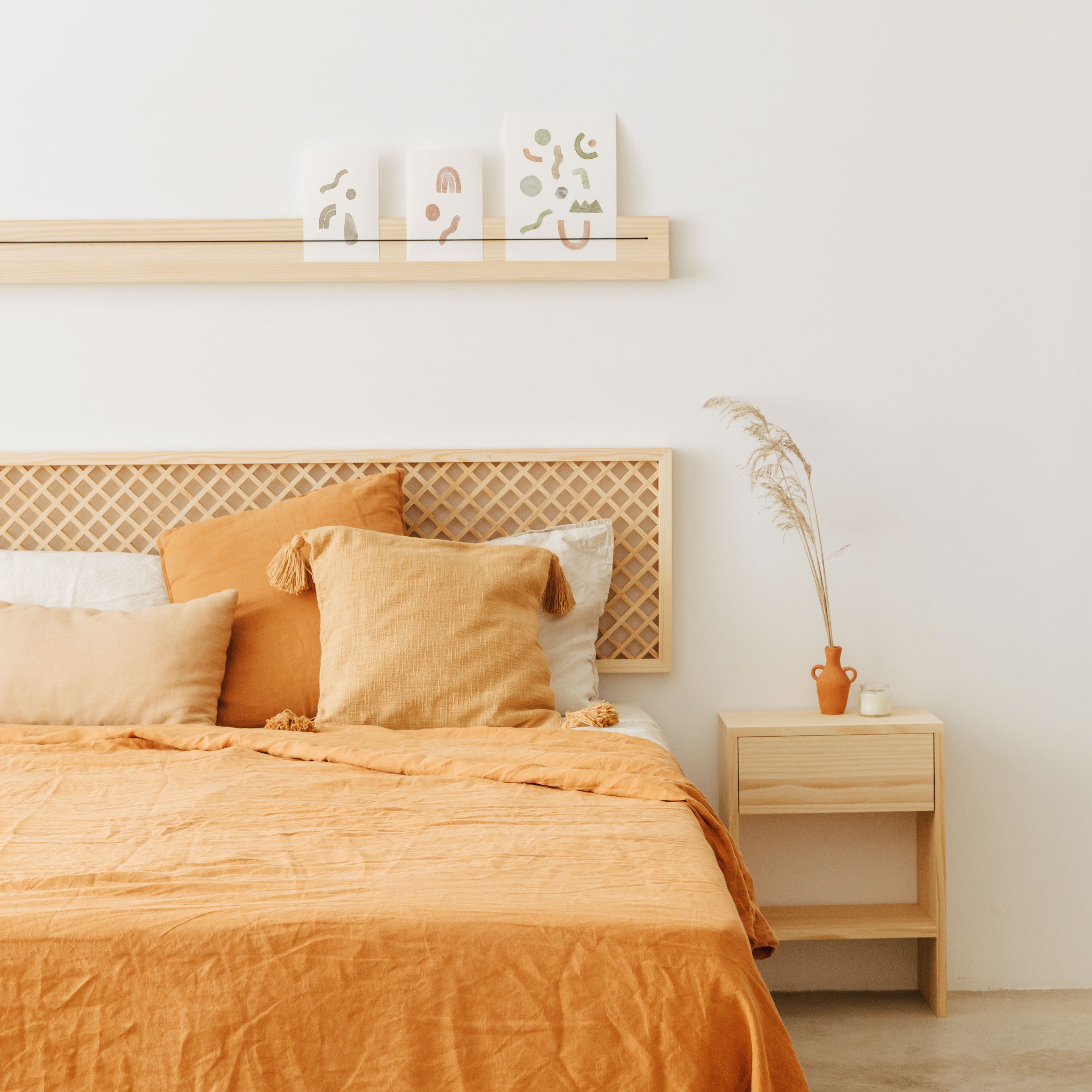 Bedside table Tabarca pine 40 cm wide