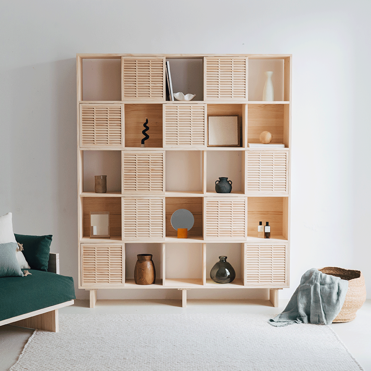 Bookcase Xelida in pine with 5 or 10 mallorquina doors 160 cm