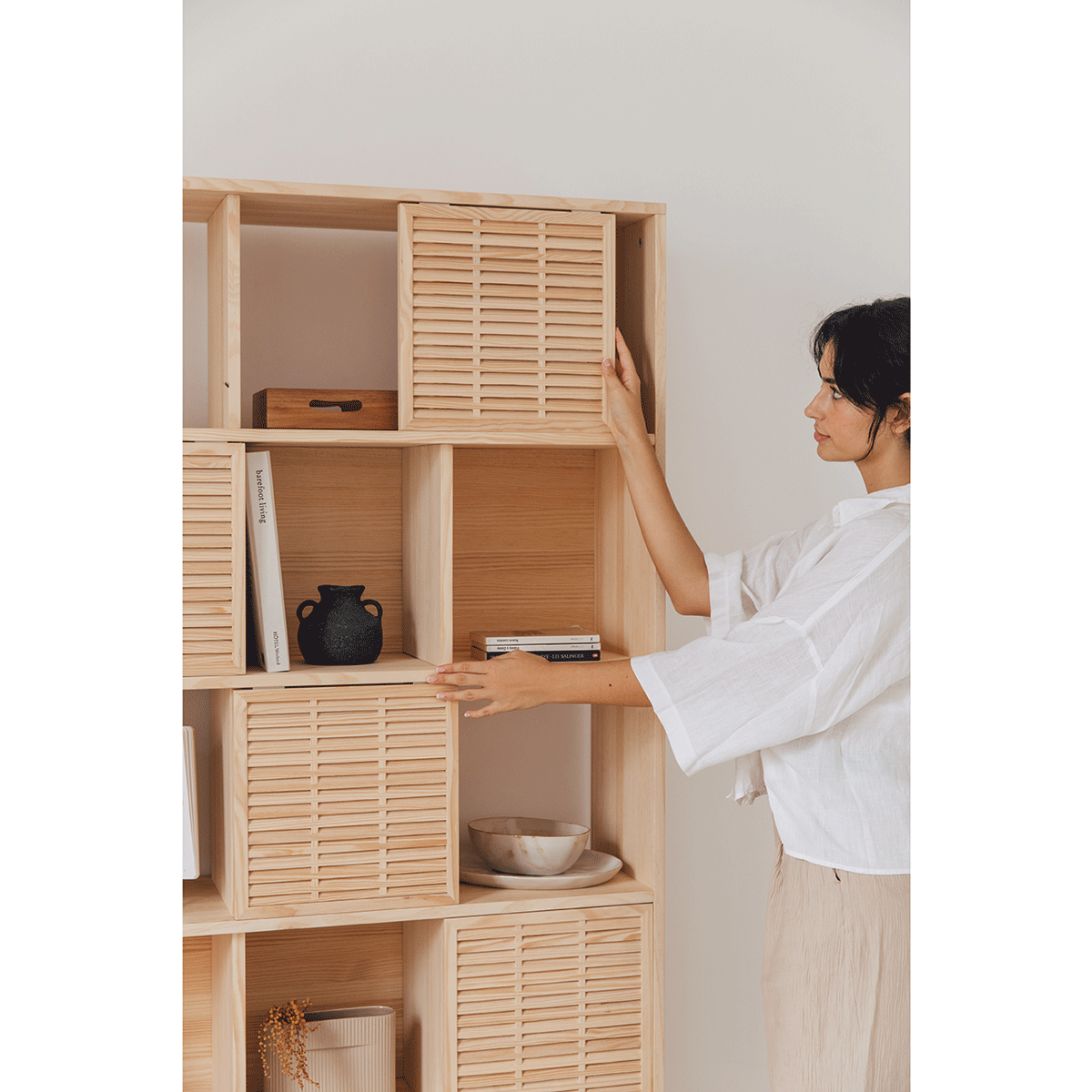 Bücherregal Estreta aus Kiefer mit 5 mallorquina Türen 98 cm