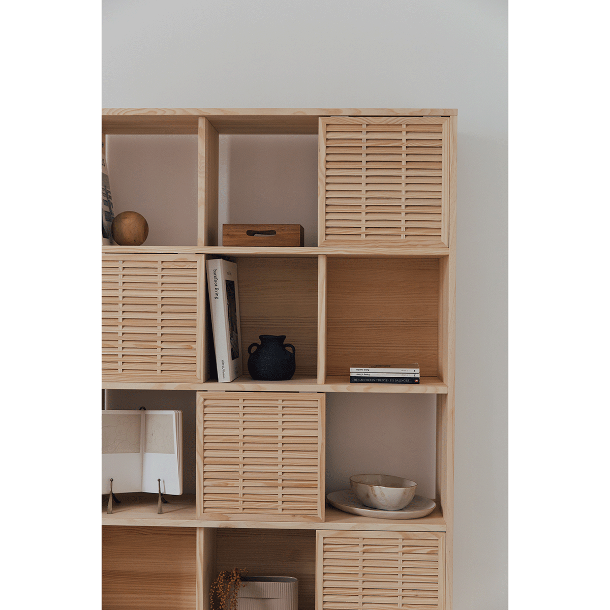 Bücherregal Estreta aus Kiefer mit 5 mallorquina Türen 98 cm