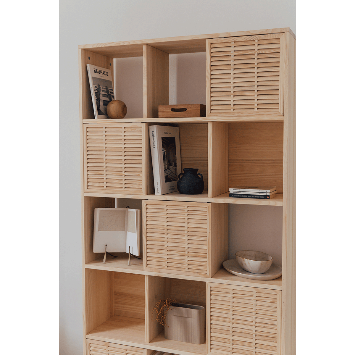 Bücherregal Estreta aus Kiefer mit 5 mallorquina Türen 98 cm