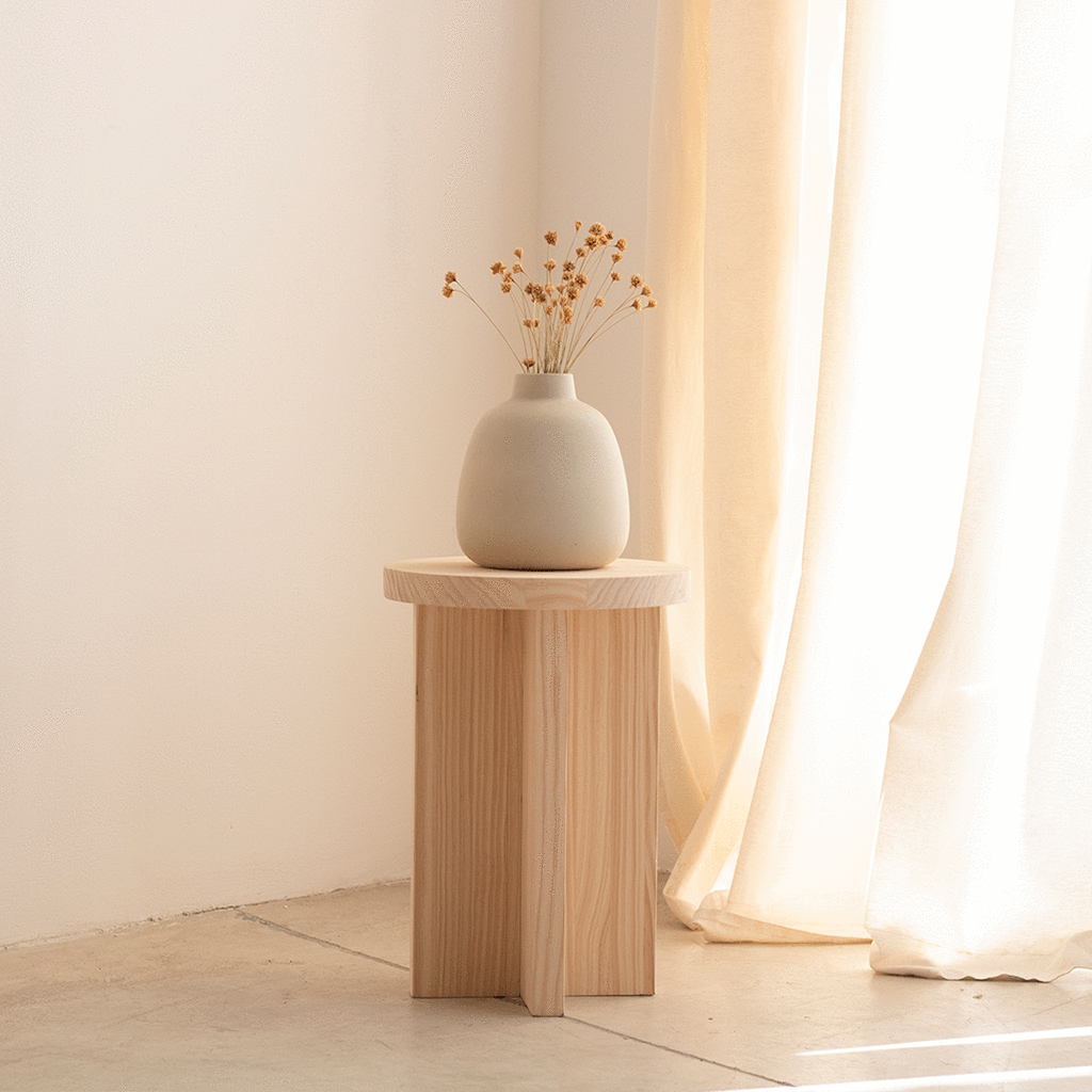 Denia - Hocker aus Kiefernholz 42 cm