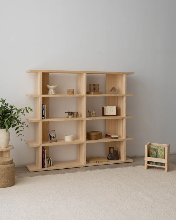 Montgó Bücherregal aus Massivholz 180 x 152,6 cm