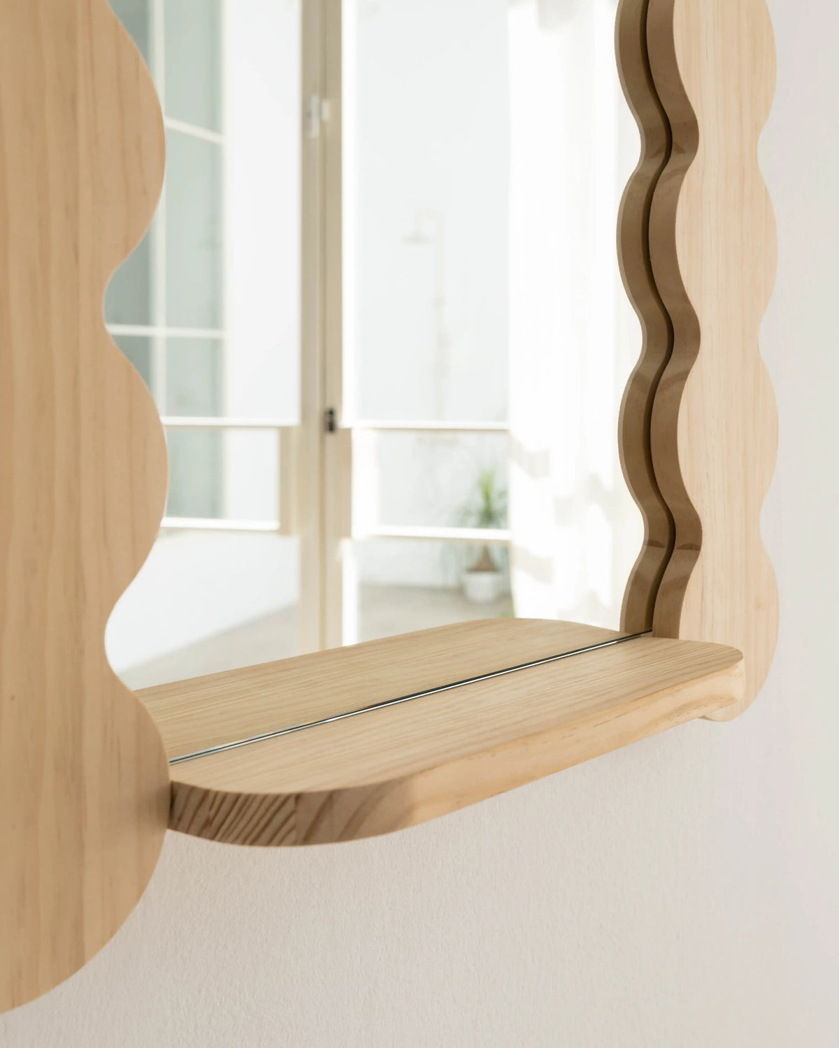 Saladeta solid wood mirror 52 x 77 cm