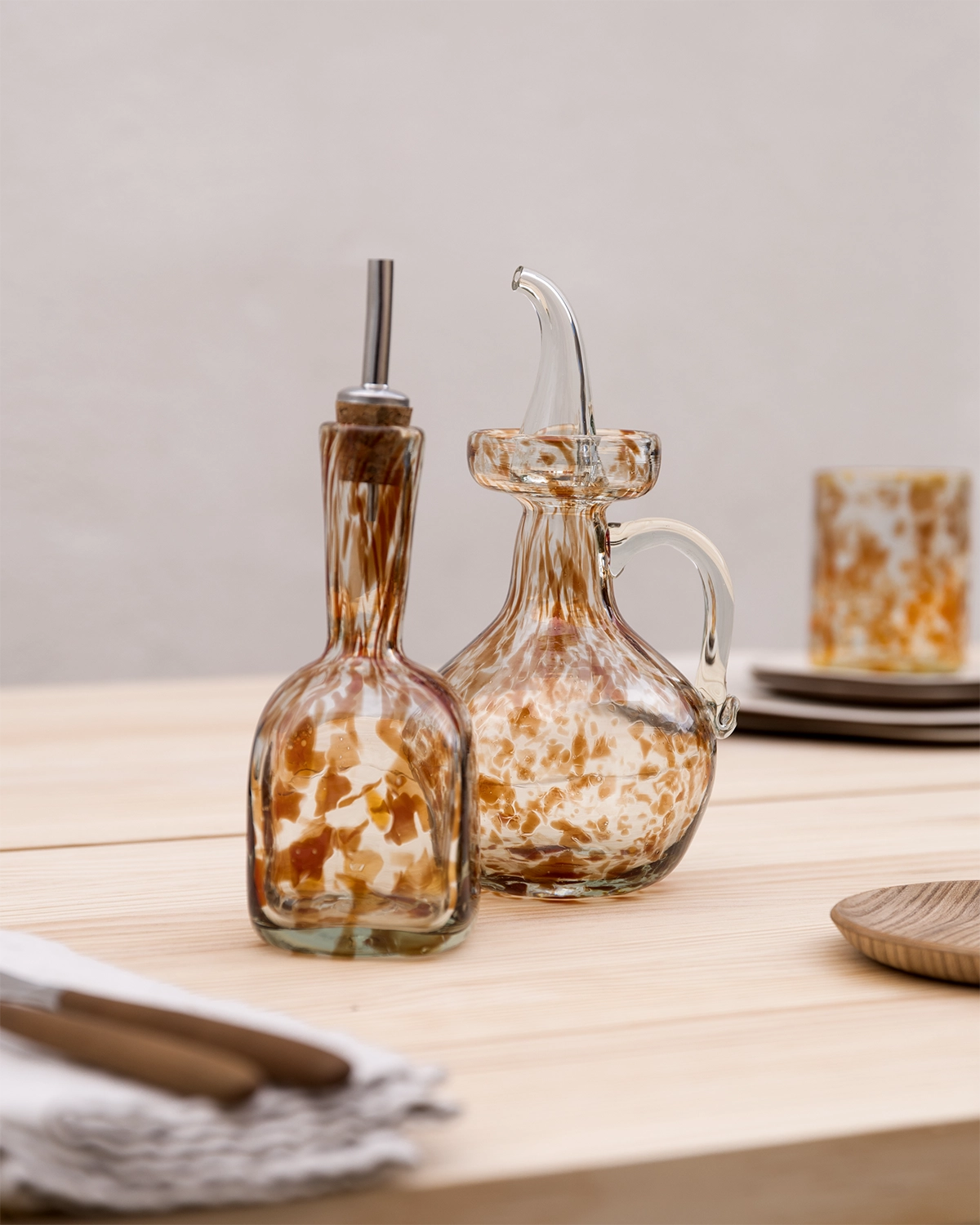 Sineu mundgeblasene Glasölflasche