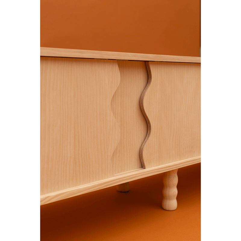 Mueble TV Malaret en madera de pino con 3 puertas 180 cm