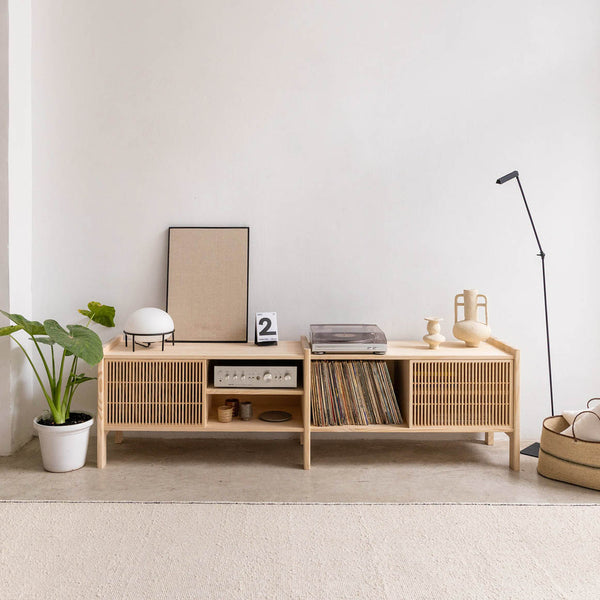 Mendia mittelgroßer Vinyl-TV-Ständer aus Massivholz 2 Türen 201 cm