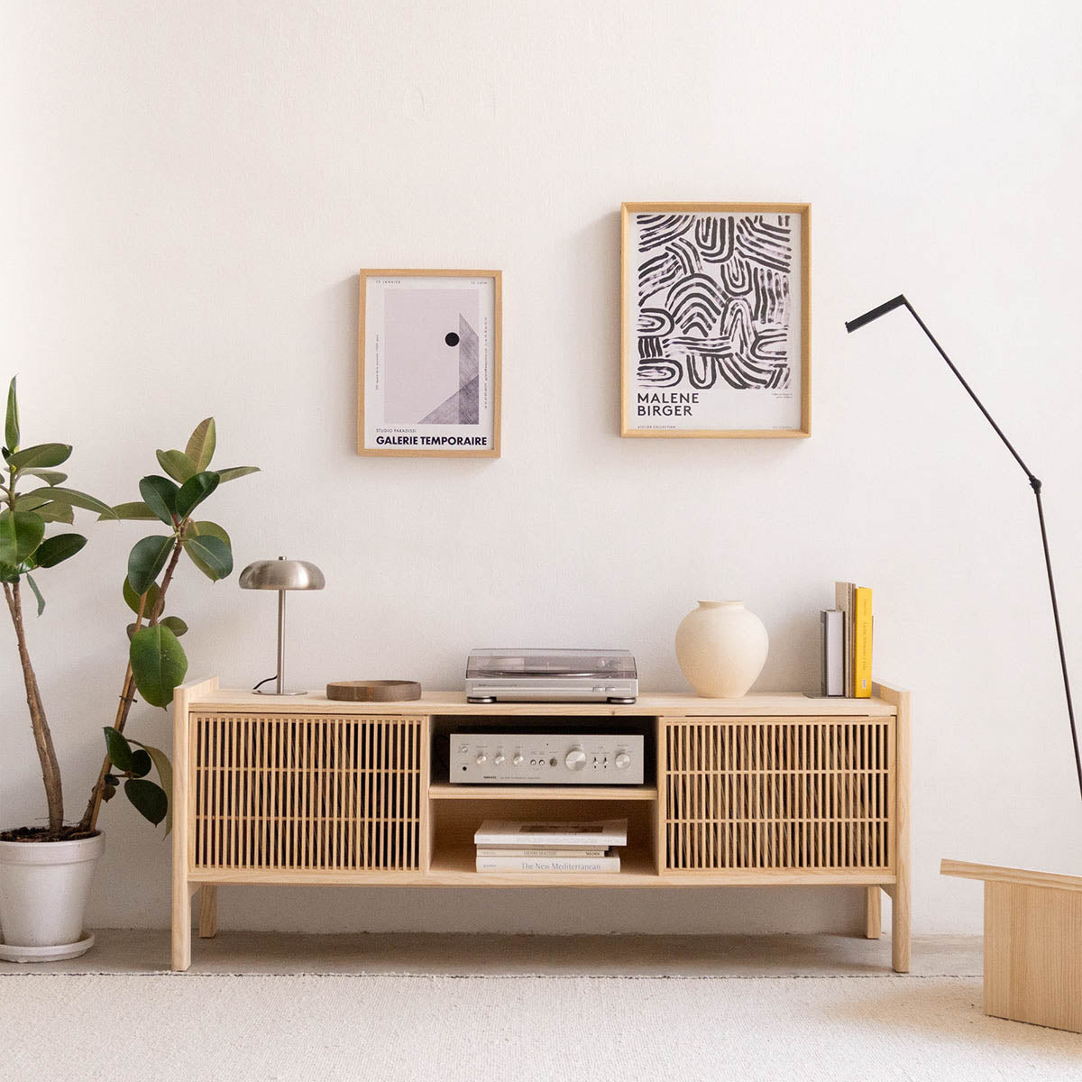 Tarida TV-Schrank aus Massivholz für Vinyl 1 oder 2 Türen 151 cm