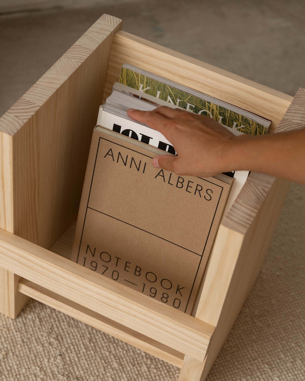 Oliva Zeitschriftenständer aus Massivholz 39 x 29,2 cm