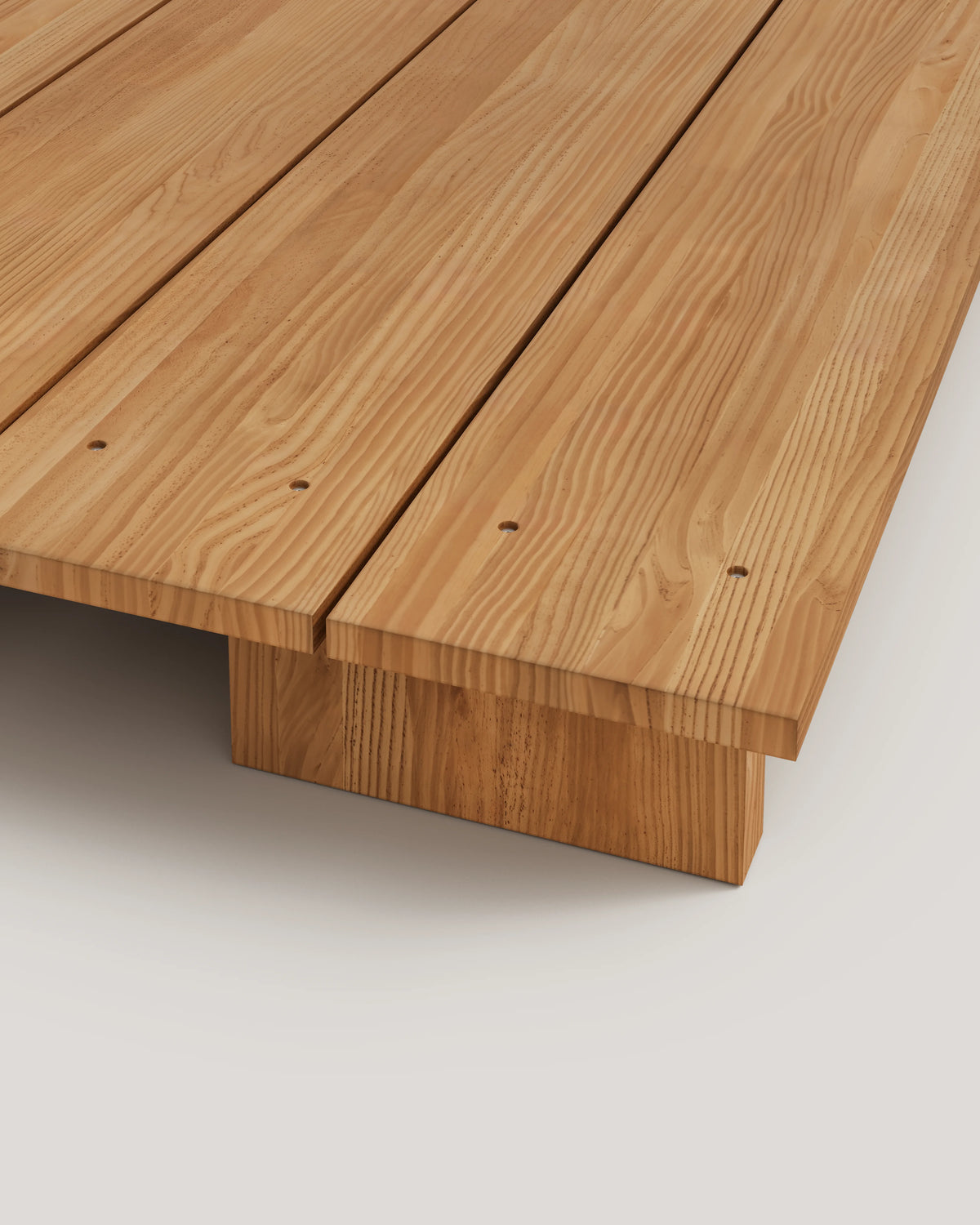 Oak color varnished