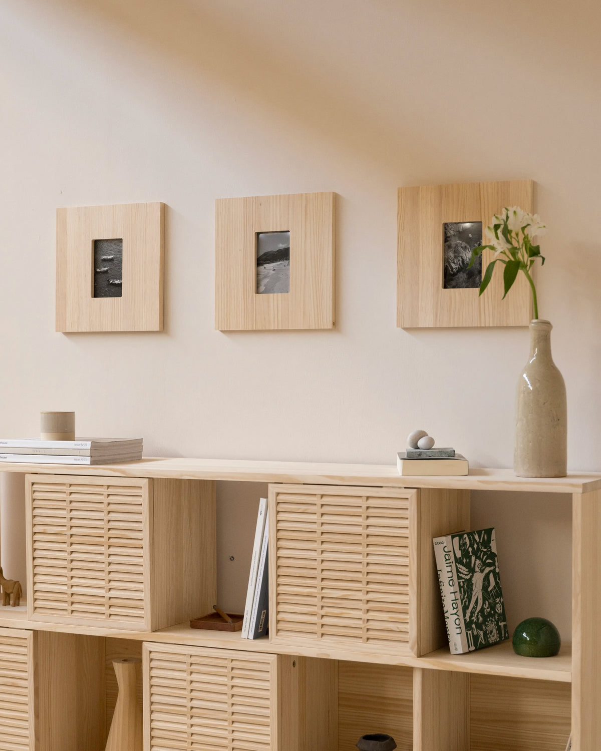 Romaní photo frame