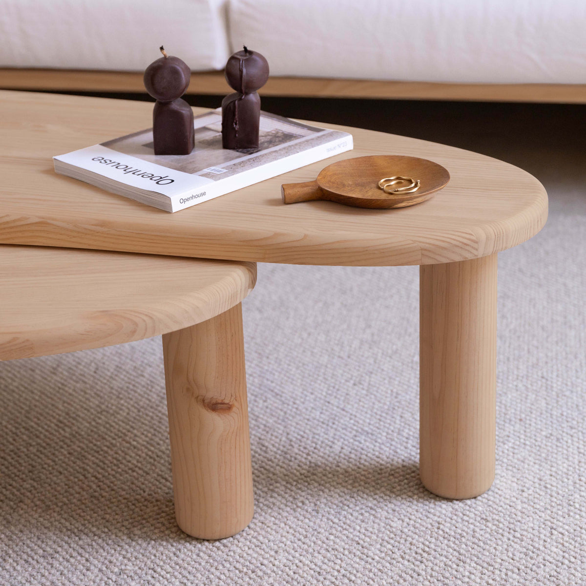 Oak color varnished