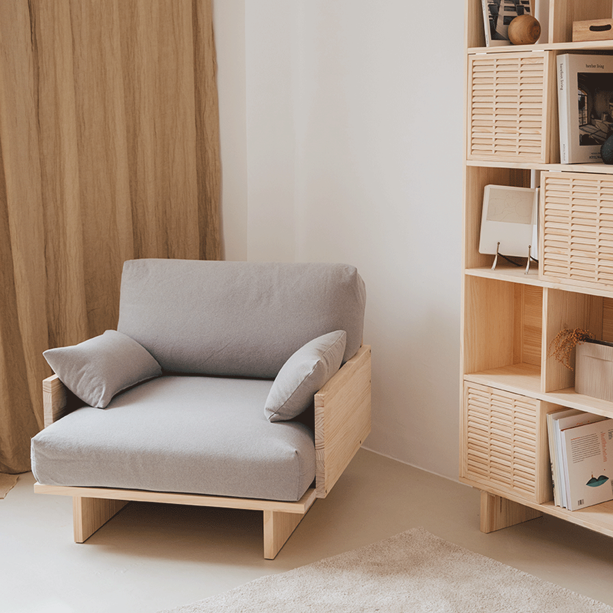 Bora armchair made of pine wood in Mediterranean style 95 cm